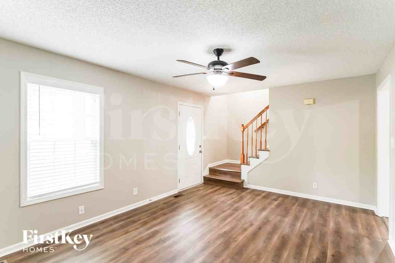2675 Elkmont Dr - Photo 2 of 19