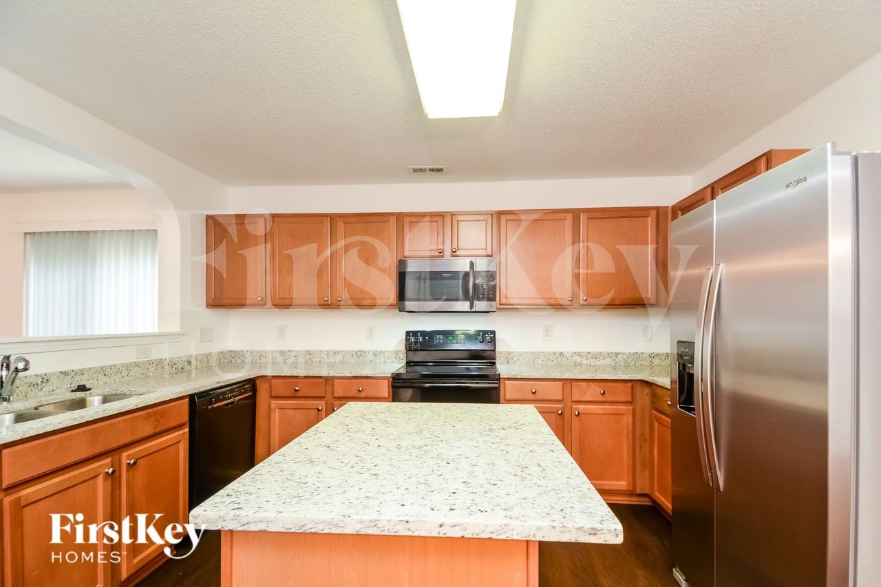 157 Brookhaven Dr - Photo 3 of 15