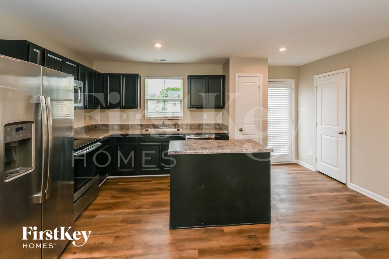 7415 Irwin Rd - Photo 6 of 15