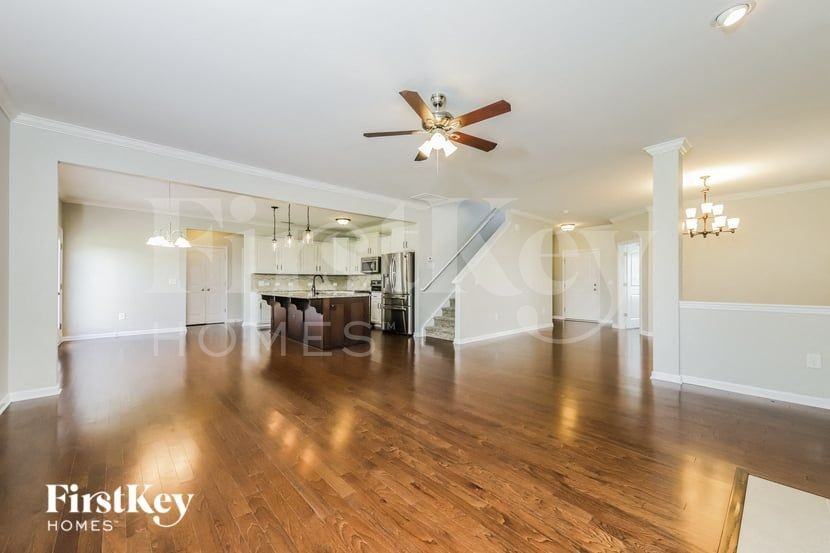 1205 Quail Heights Dr - Photo 3 of 15