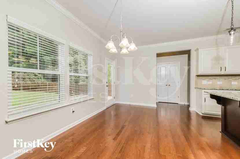 1205 Quail Heights Dr - Photo 5 of 15