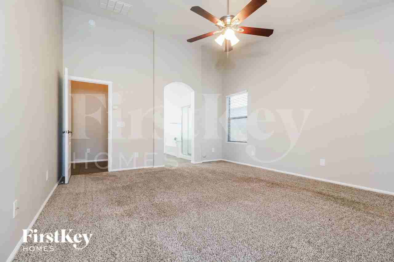 17862 W Alexandria Way - Photo 7 of 16