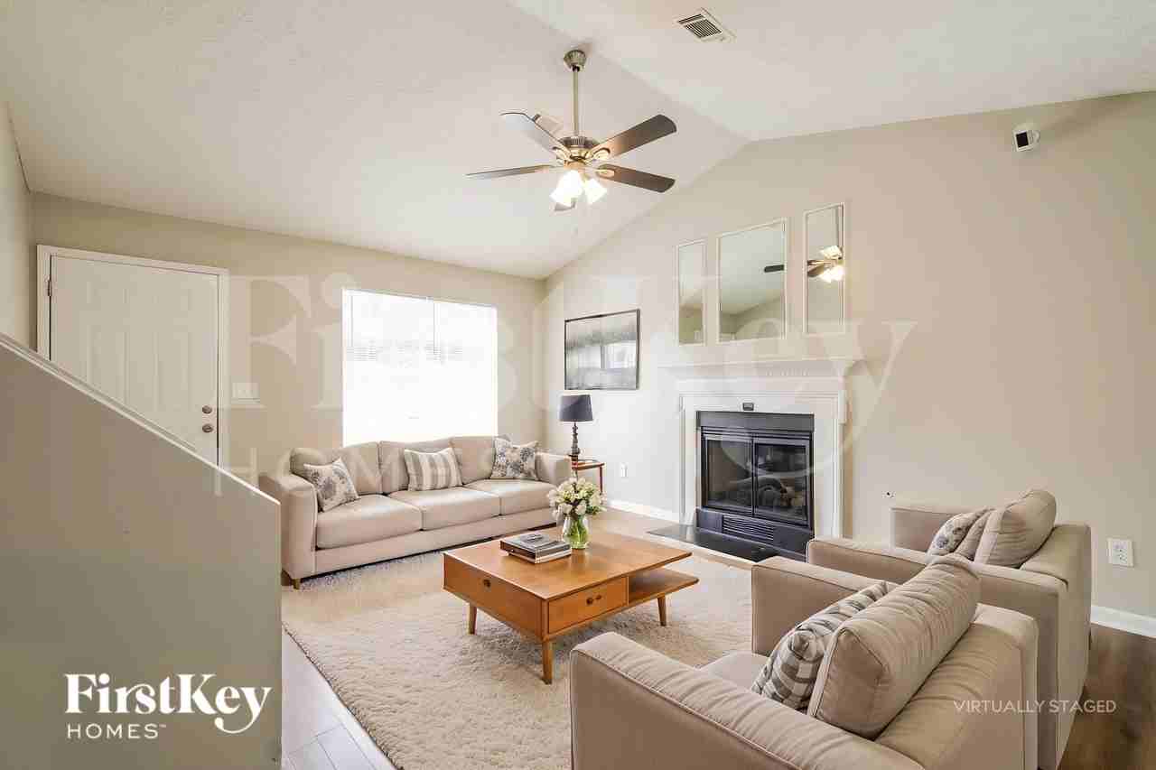 2103 Charles Cudd Ct - Photo 4 of 19