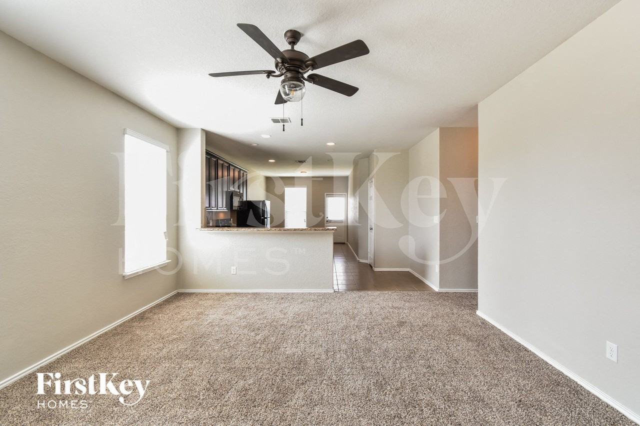 6503 Davenport Bay - Photo 2 of 15