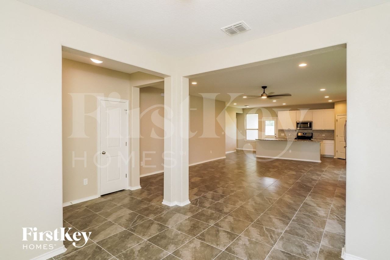7531 Harvest Bay - Photo 3 of 14