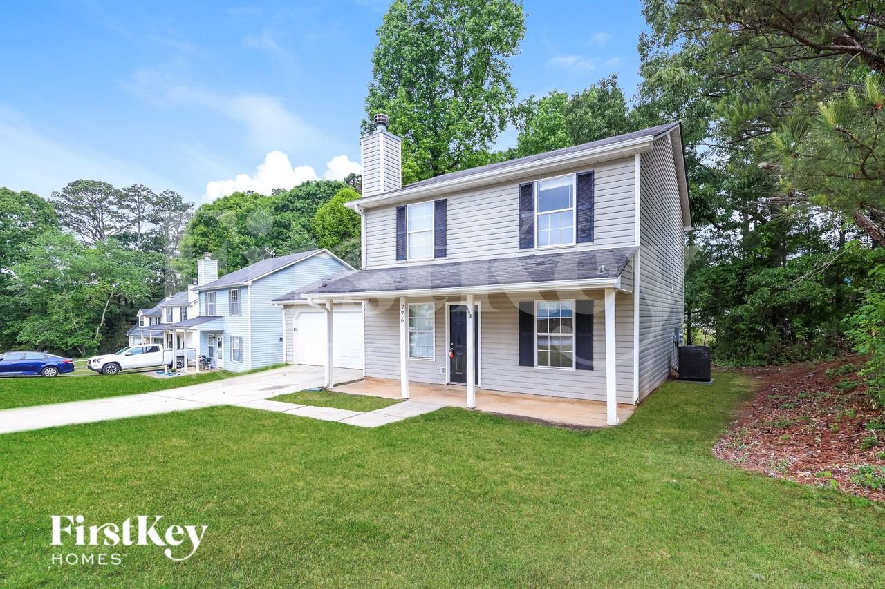 776 Glenshire Ct - Photo 2 of 19