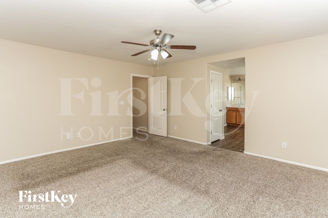 4813 Bride St - Photo 6 of 15