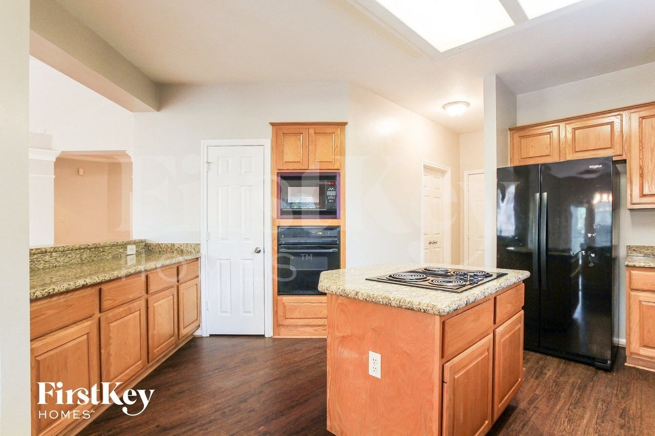 4030 Echo Mountain Dr - Photo 6 of 15