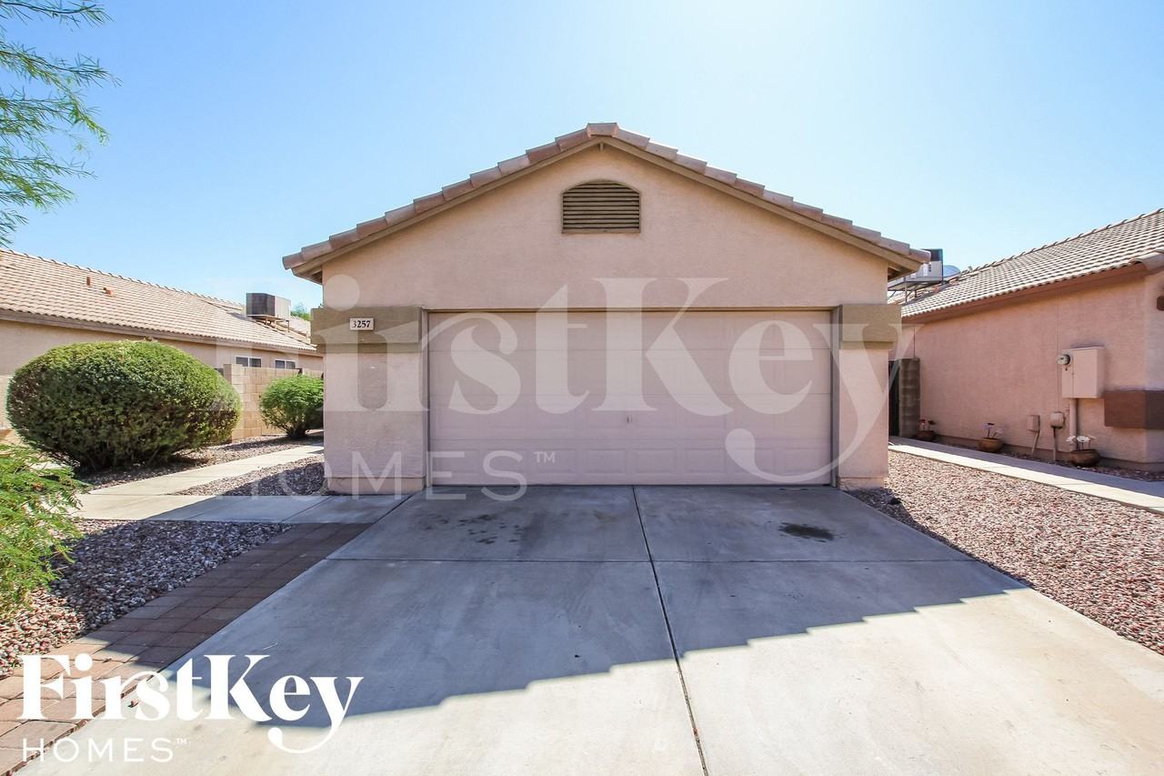 3257 W Melinda Ln - Photo 2 of 15
