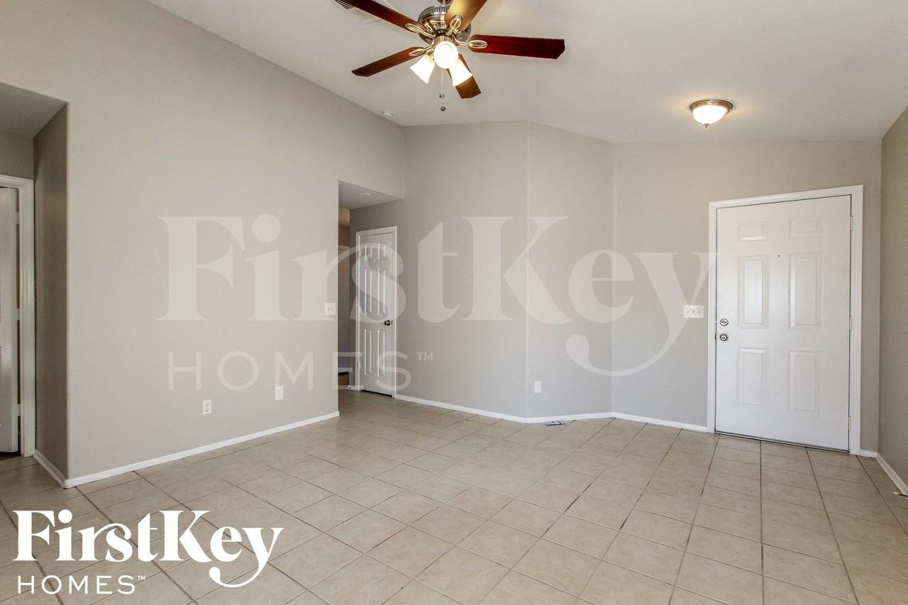 3257 W Melinda Ln - Photo 3 of 15