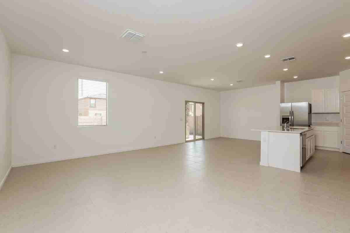 7068 W Indian Clover Way - Photo 4 of 31