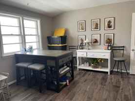 315 S Willow St - Photo 1 of 1