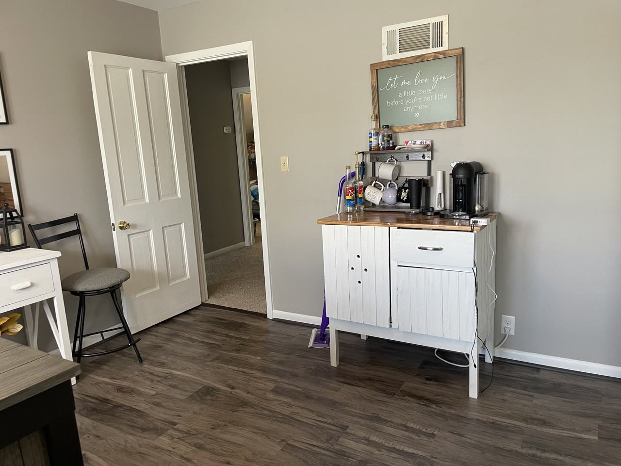 315 S Willow St - Photo 2 of 14