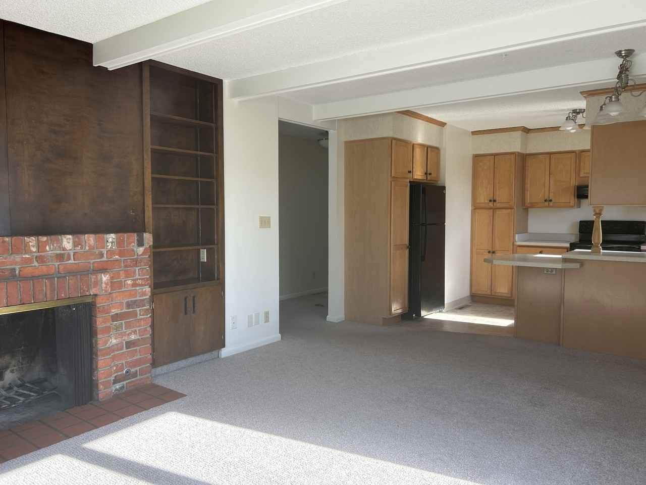 2707 13th St W #4 - Photo 4 of 18