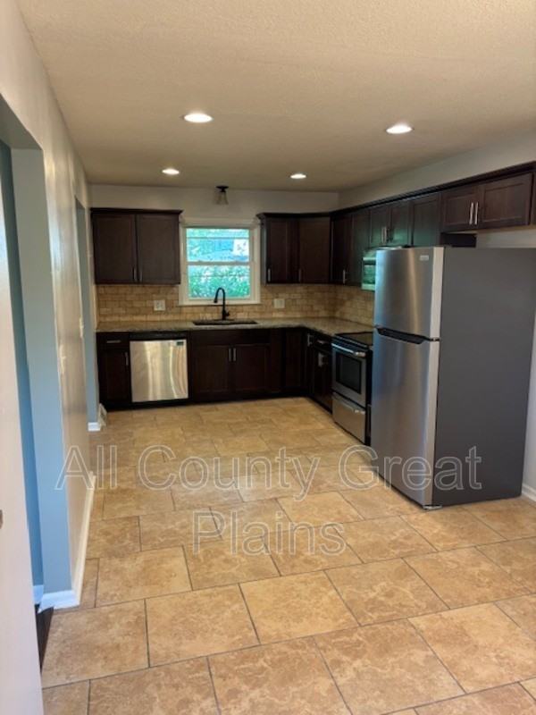 10439 Baltimore Ave - Photo 5 of 12