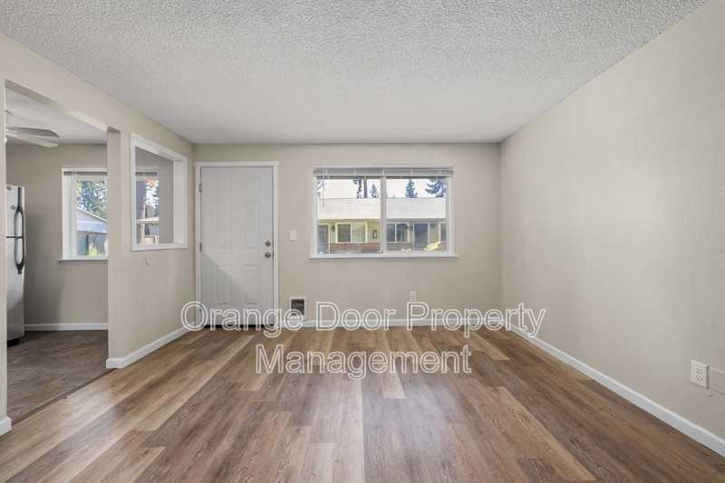 12311 112th Avenue Ct E #3 - Photo 7 of 37