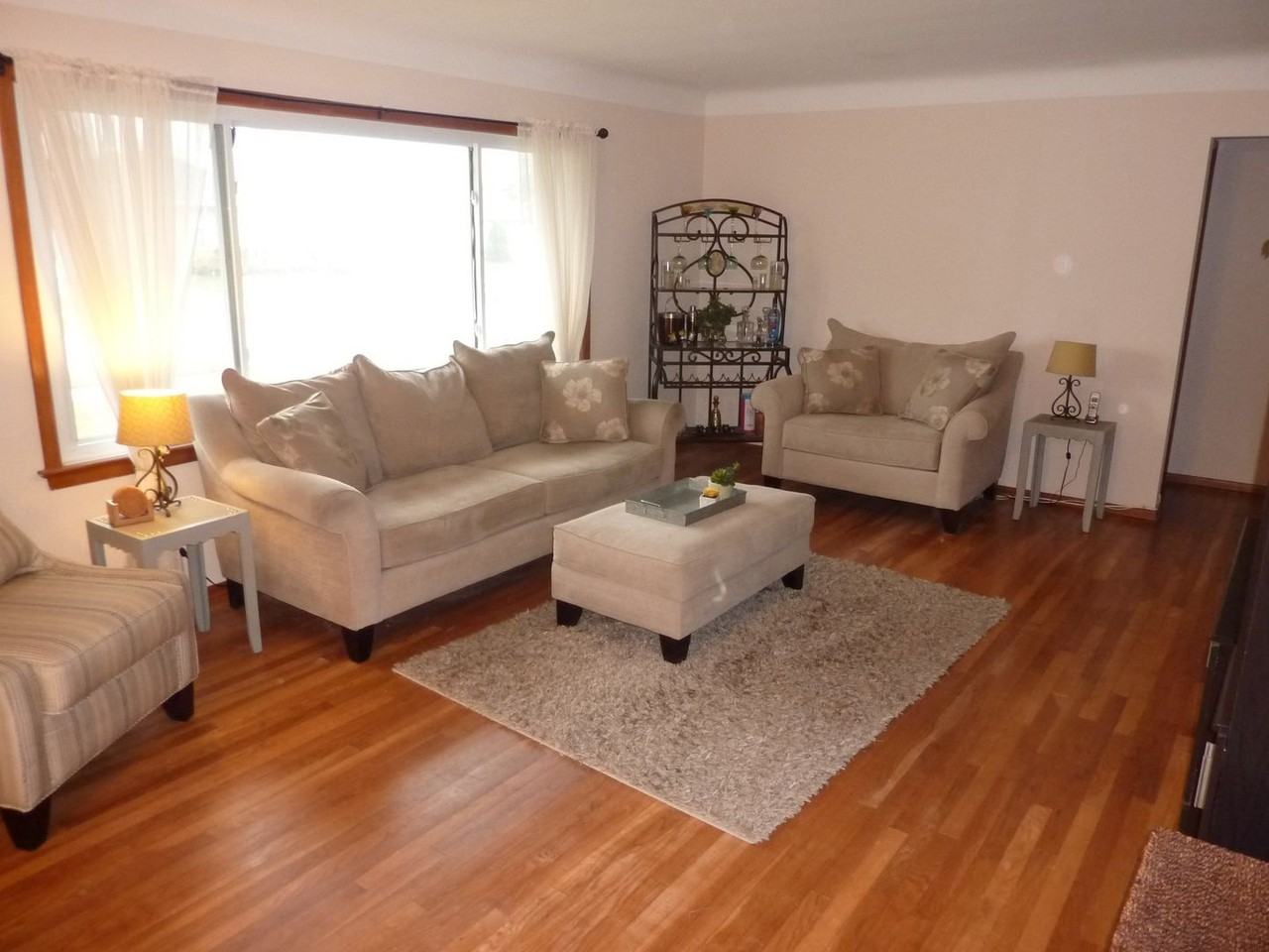 1735 Chelmsford Rd - Photo 2 of 22