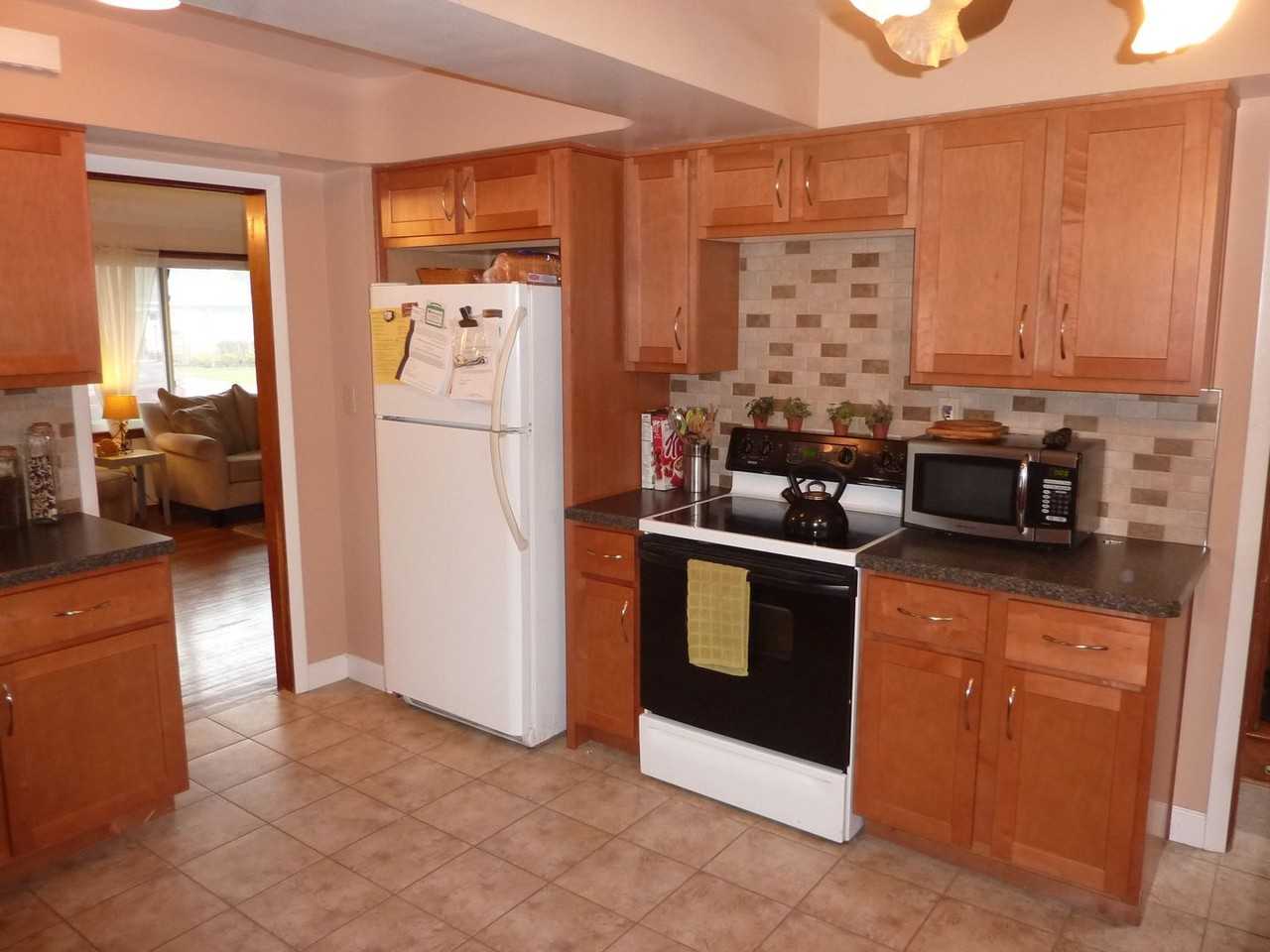 1735 Chelmsford Rd - Photo 5 of 22