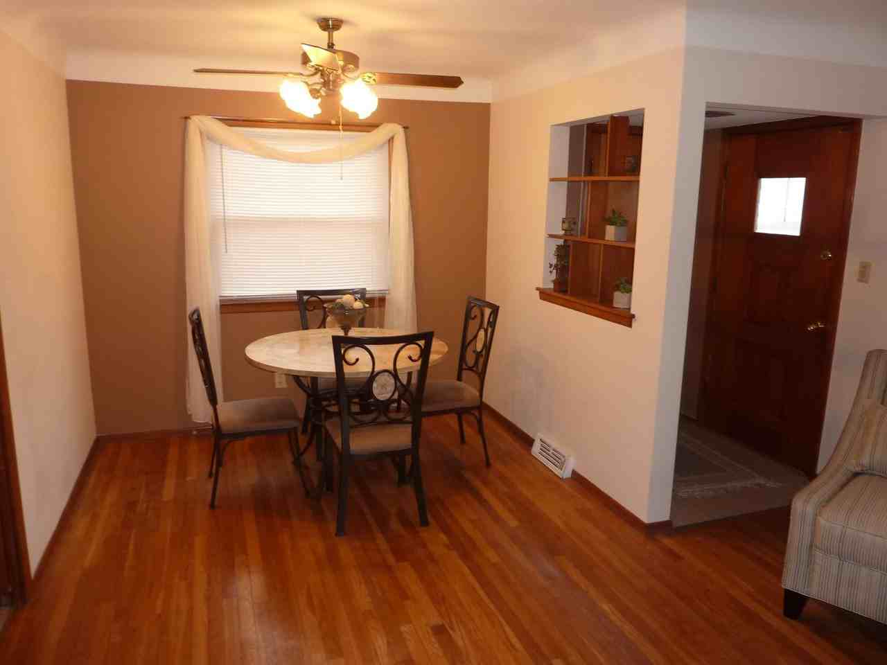 1735 Chelmsford Rd - Photo 7 of 22