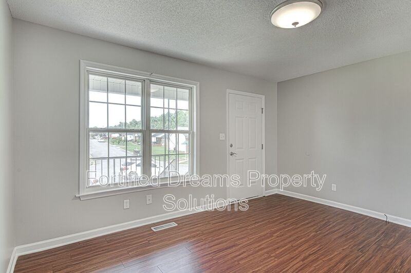 2306 Blair Khazan Dr - Photo 5 of 26