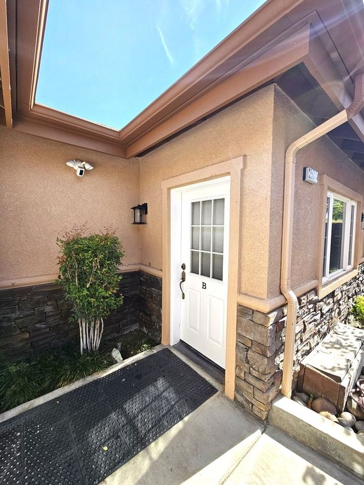 25084 Barton Rd - Photo 3 of 13