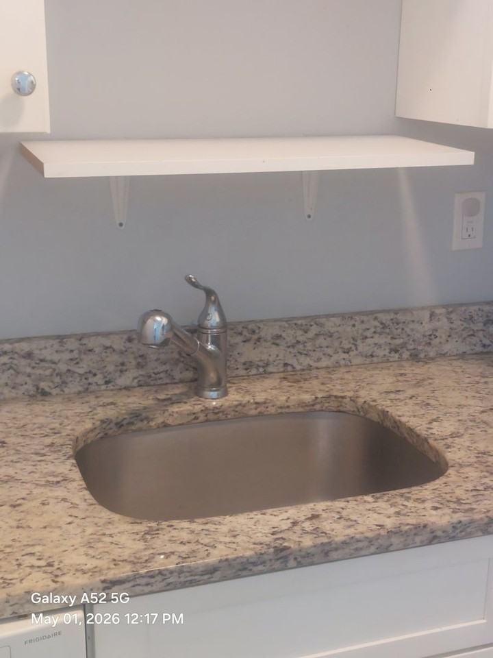 18 Farmington Ave - Photo 2 of 9