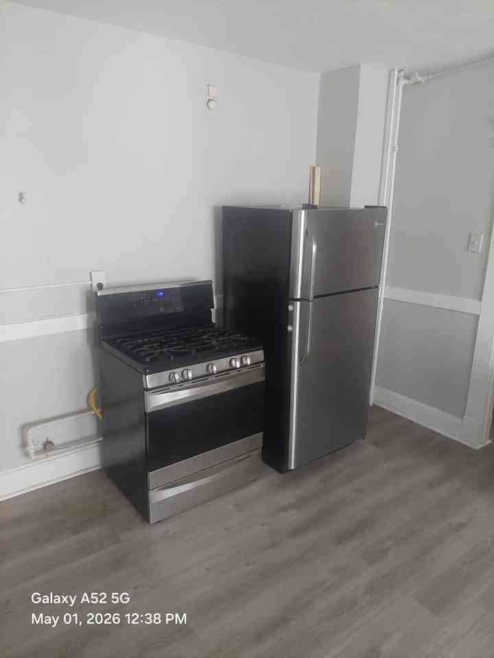 335 High St - Photo 4 of 6