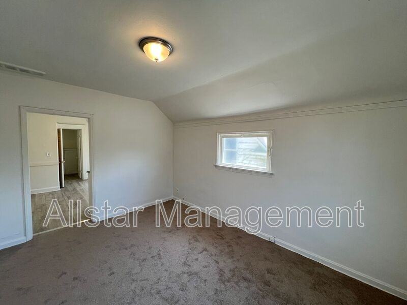 3617 W 46th St - Photo 5 of 31