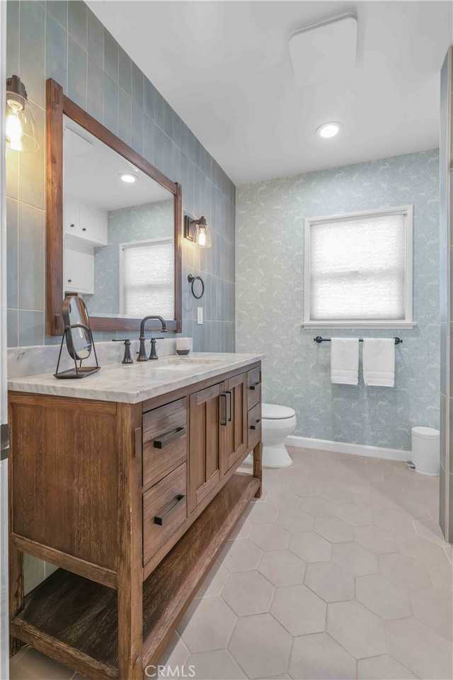 2419 23rd St - Photo 7 of 23