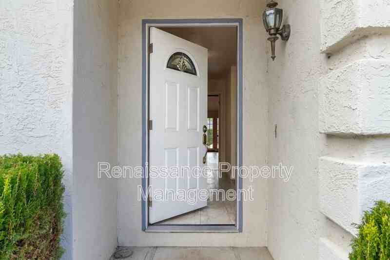 677 Chardonnay Dr - Photo 4 of 43