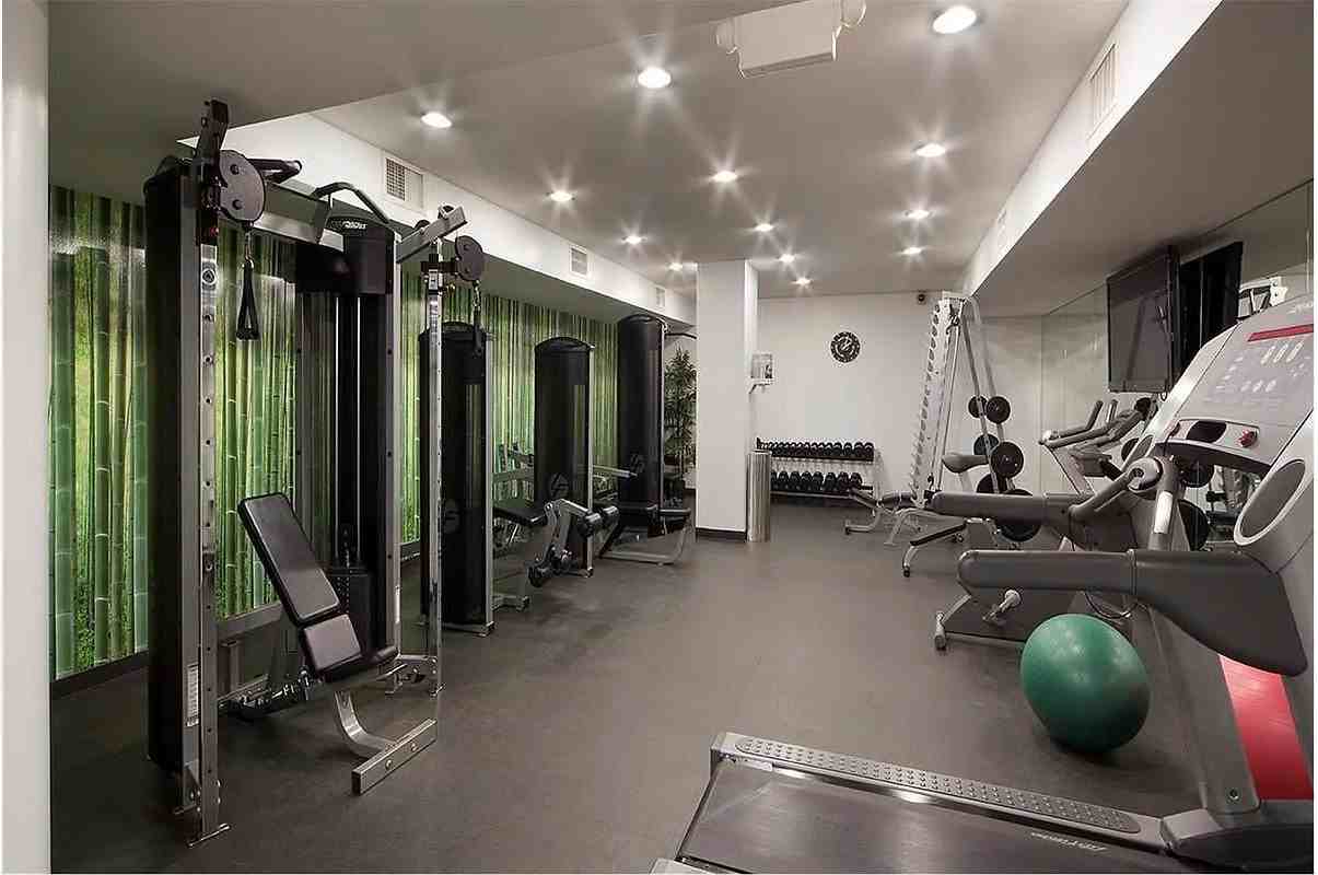 100 W 58Th St - Photo 6 of 9
