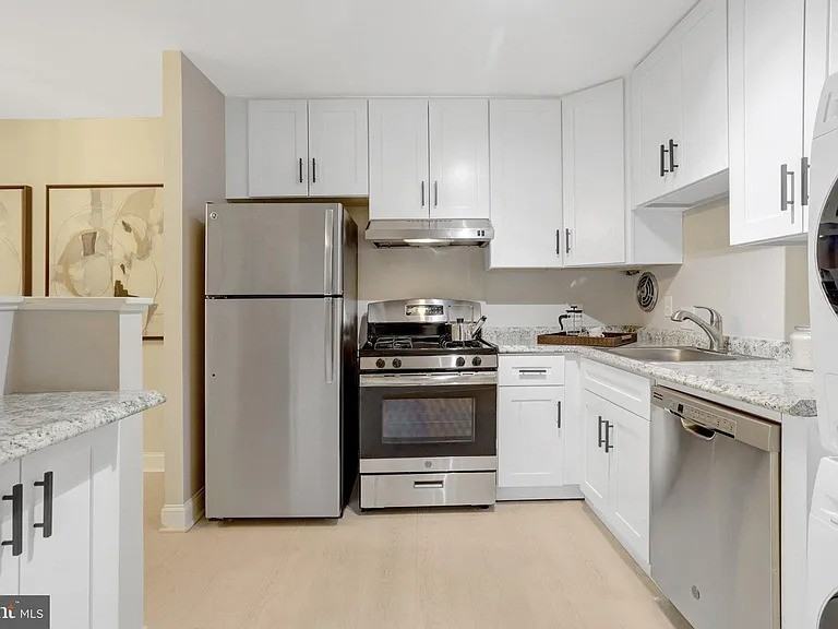 5049 7th Rd S #202 - Photo 3 of 10