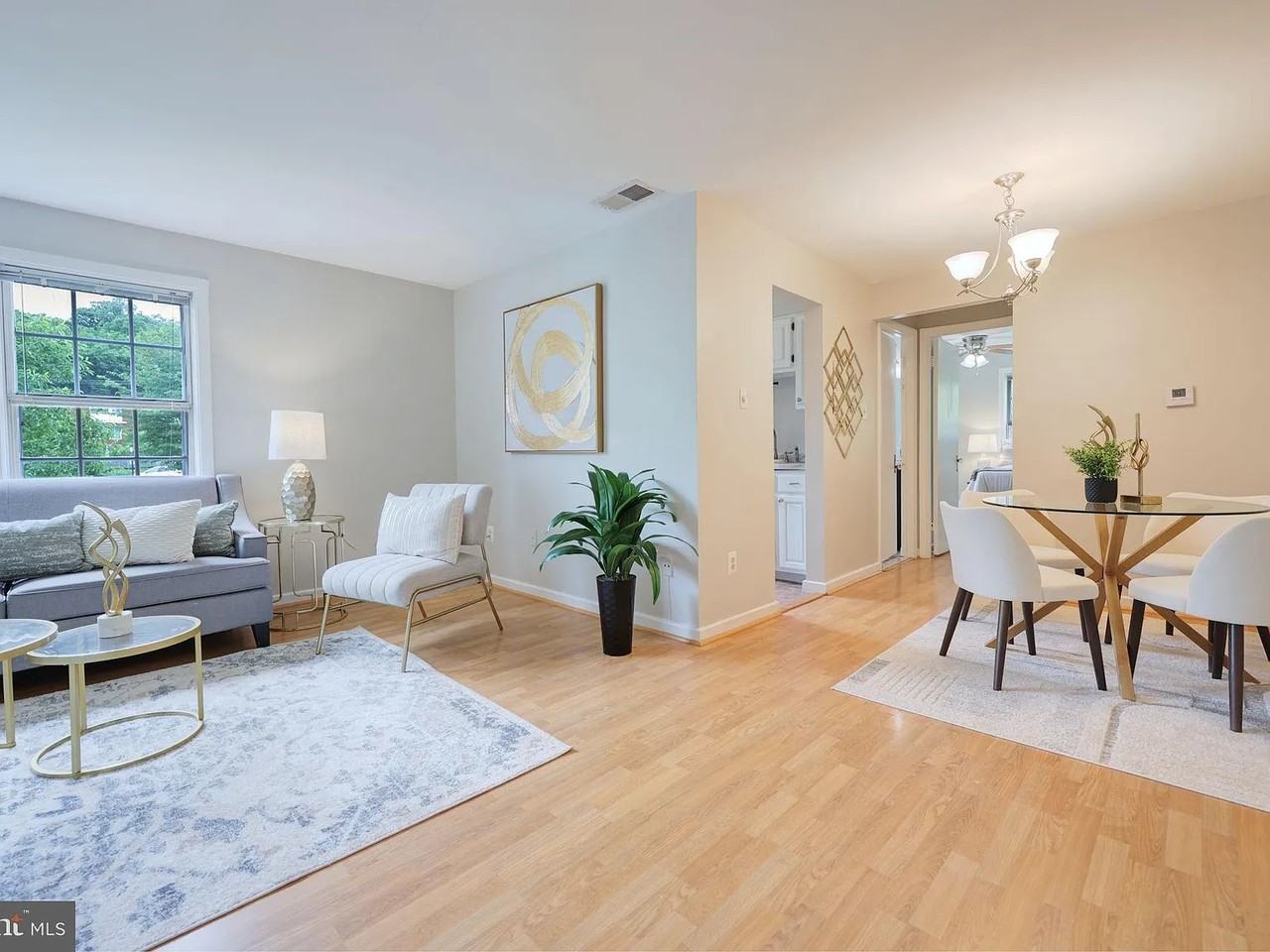 816 S Arlington Mill Dr #5-303 - Photo 3 of 10