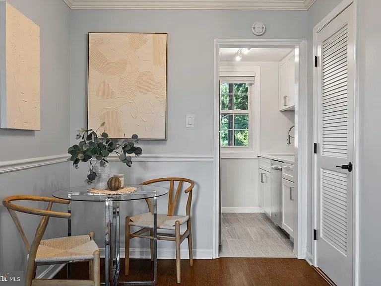 229 N George Mason Dr #2 - Photo 6 of 11