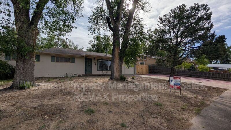 435 Marian Dr - Photo 2 of 26