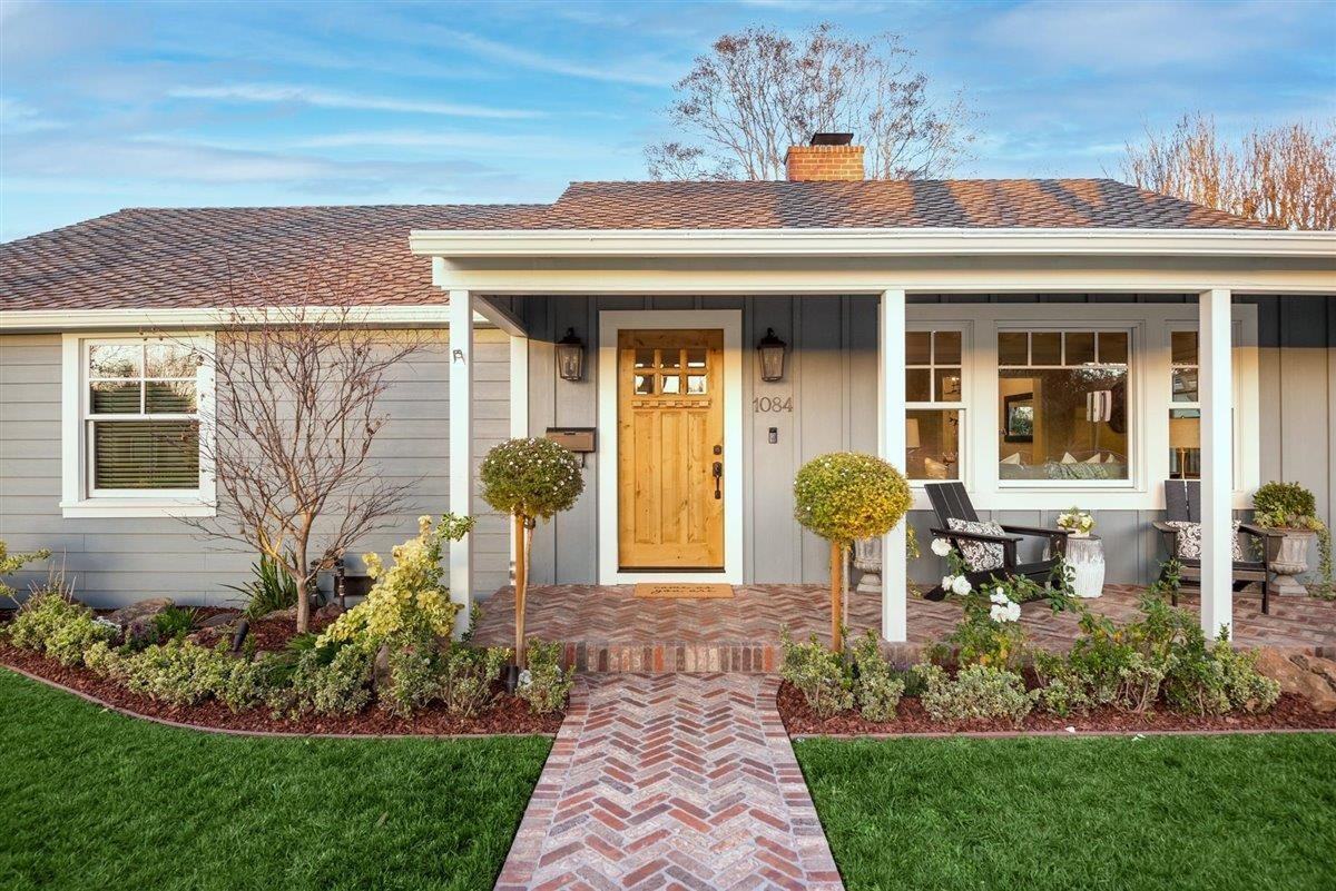 1084 Camino Ramon - Photo 3 of 25