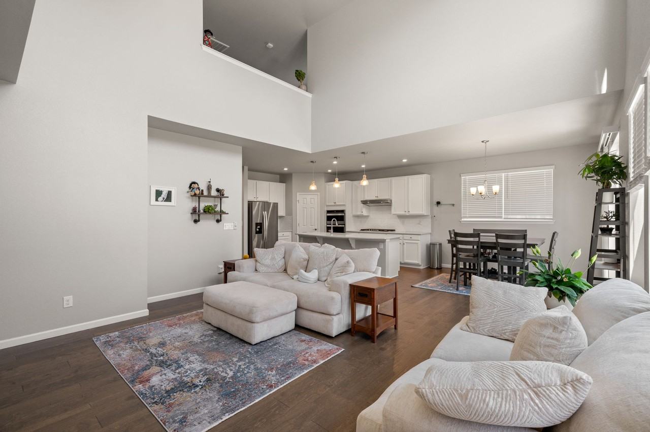 23830 E Minnow Dr - Photo 5 of 41
