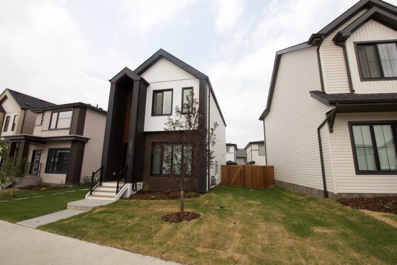 3864 Chrustawka Pl Sw - Photo 2 of 25