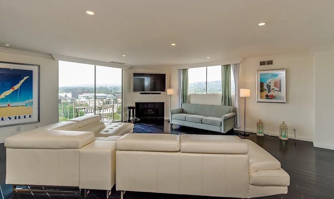 100 S Doheny Dr - Photo 6 of 7