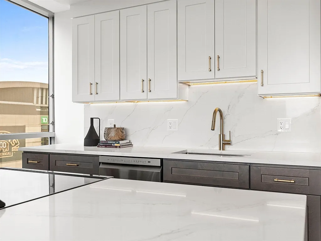 234 Causeway St #820 - Photo 3 of 9