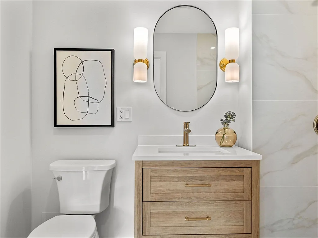 234 Causeway St #820 - Photo 7 of 9