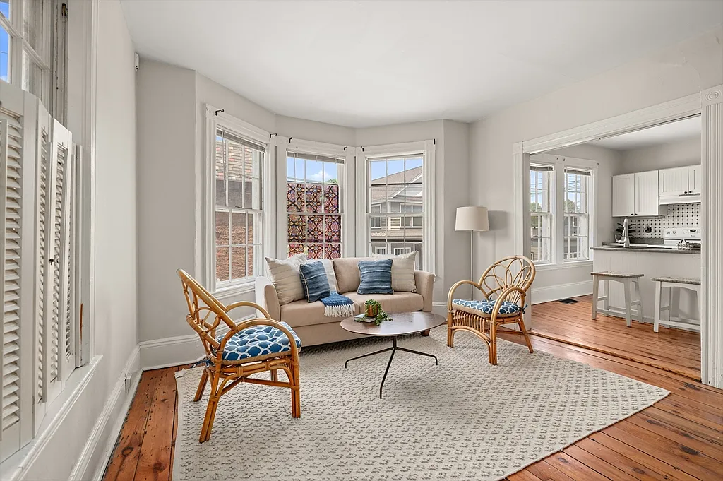 148 Pleasant St - Photo 2 of 20