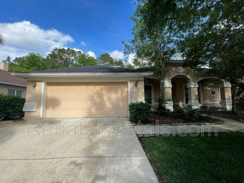 8907 Hampton Landing Dr E - Photo 2 of 50
