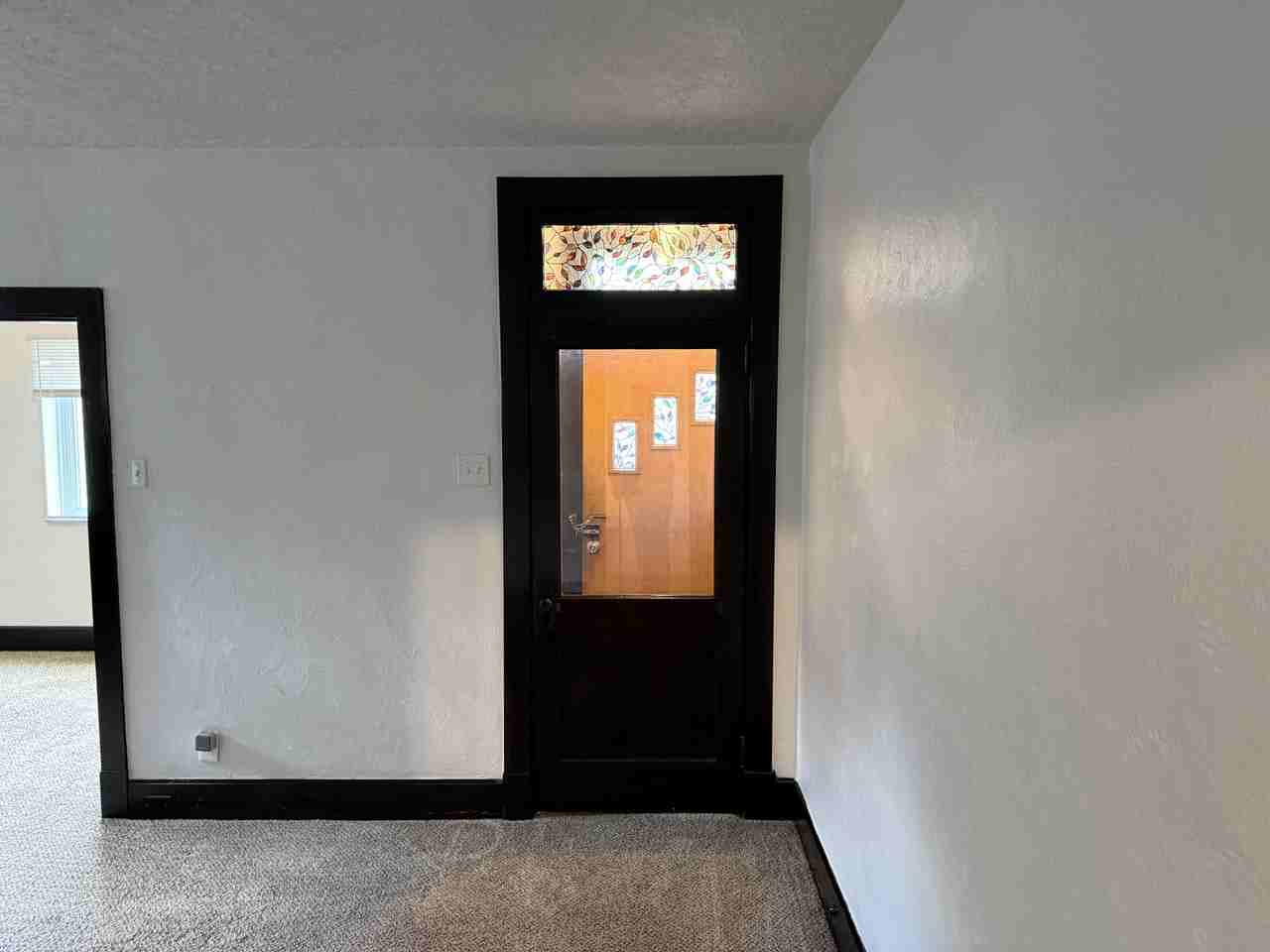 3518 Beechwood Blvd #1 - Photo 4 of 17