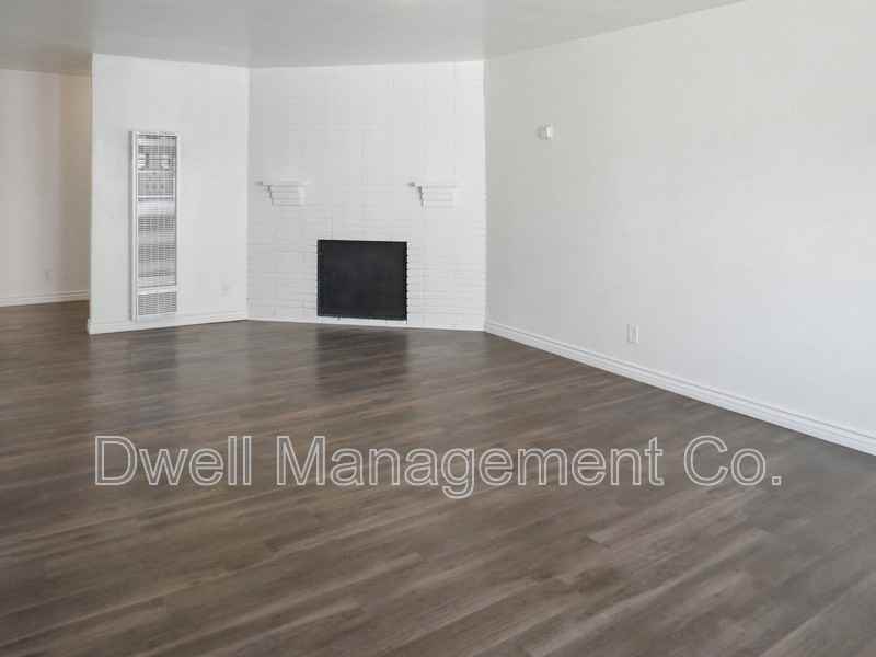2230 Main St - Photo 2 of 20