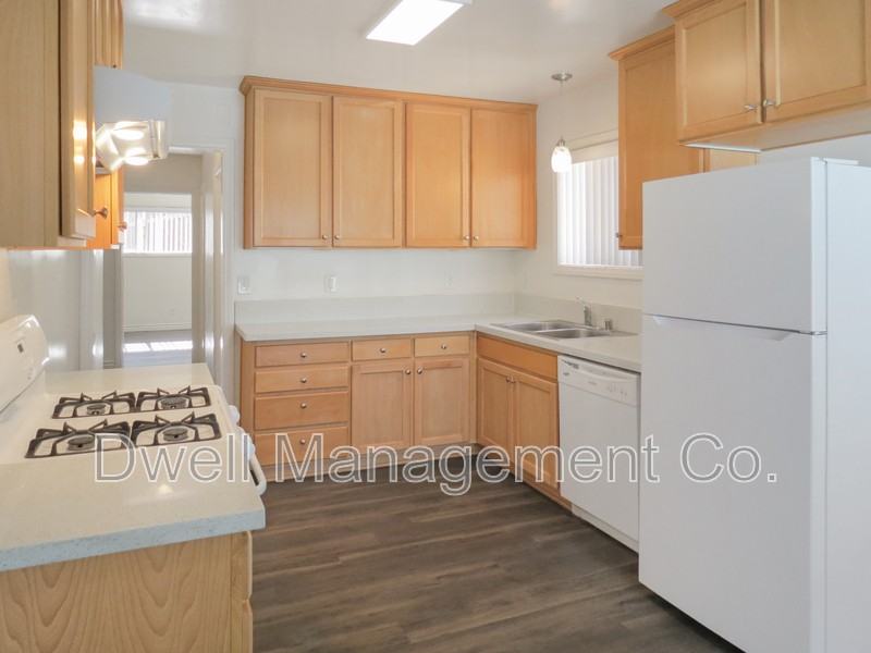 2230 Main St - Photo 5 of 20