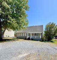 featured image of 1229 Wood Rd #B