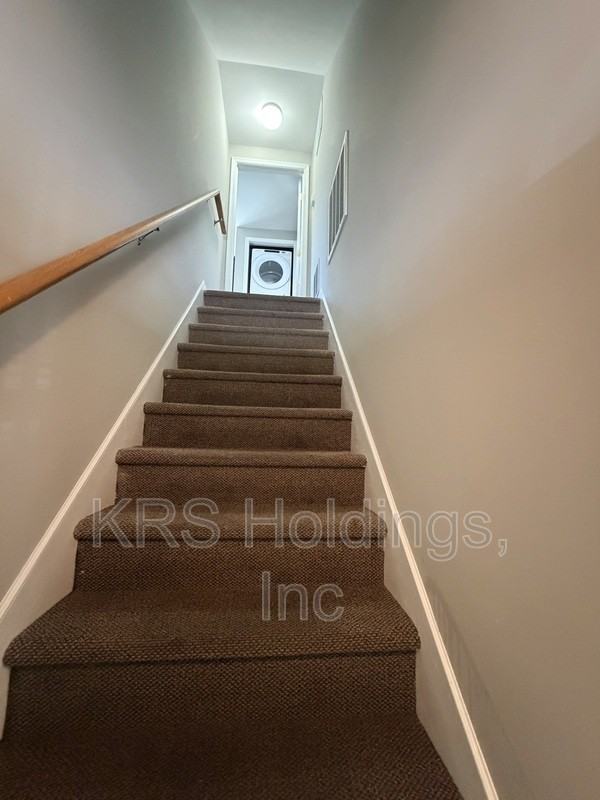 1229 Wood Rd #C - Photo 3 of 10