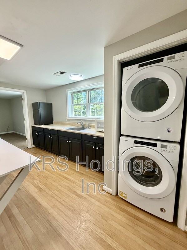 1229 Wood Rd #C - Photo 4 of 10