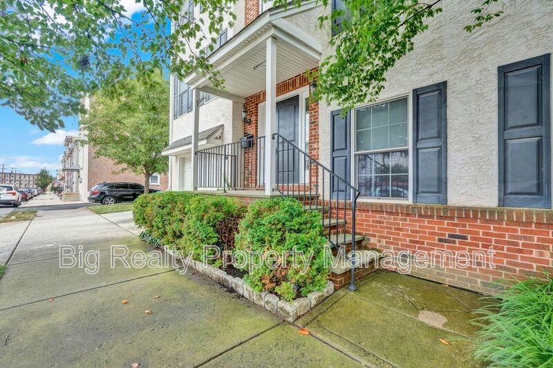 364 Prospect Ave - Photo 4 of 50